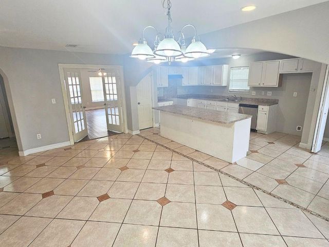 9526 Golden Wood Lane, Houston, TX 77086