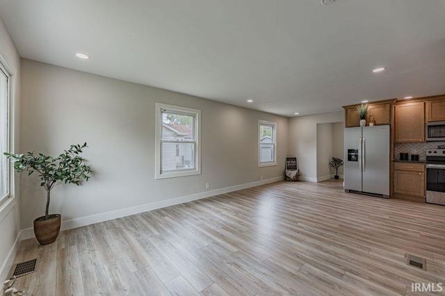 1628 E Blackford Avenue, Evansville, IN 47714
