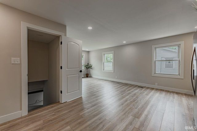 1628 E Blackford Avenue, Evansville, IN 47714