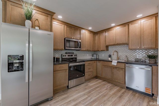 1628 E Blackford Avenue, Evansville, IN 47714