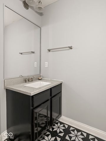 350 N Meridian Street 705, Indianapolis, IN 46204