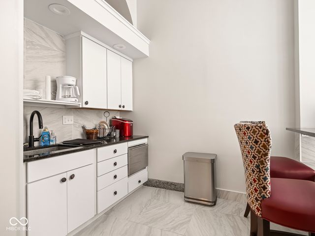 350 N Meridian Street 705, Indianapolis, IN 46204