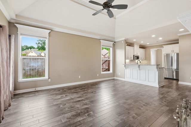 233 Nantucket Loop, Maumelle, AR 72113