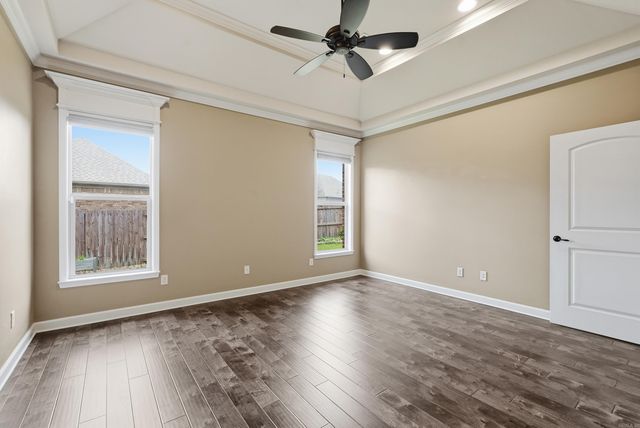 233 Nantucket Loop, Maumelle, AR 72113