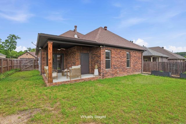 233 Nantucket Loop, Maumelle, AR 72113