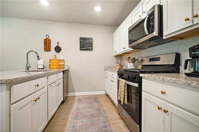 2616 Windmere E Drive, Semmes, AL 36575