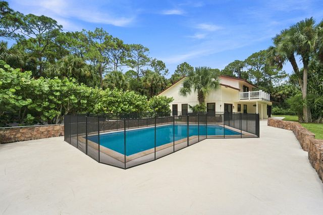 2730 Doe Trail, Loxahatchee, FL 33470