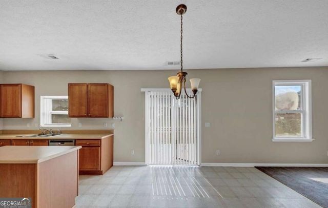 3185 Aspen Avenue, Atlanta, GA 30349