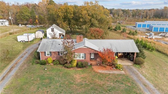 109 Forest Hill Road, Lexington, NC 27295