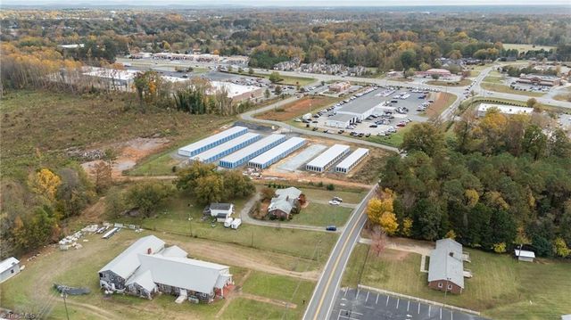 109 Forest Hill Road, Lexington, NC 27295