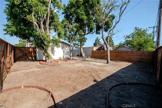 2391 Fashion Ave, Long Beach, CA 90810