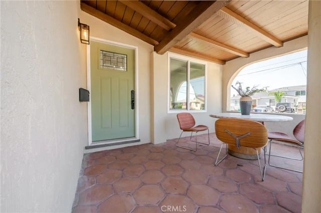 2391 Fashion Ave, Long Beach, CA 90810