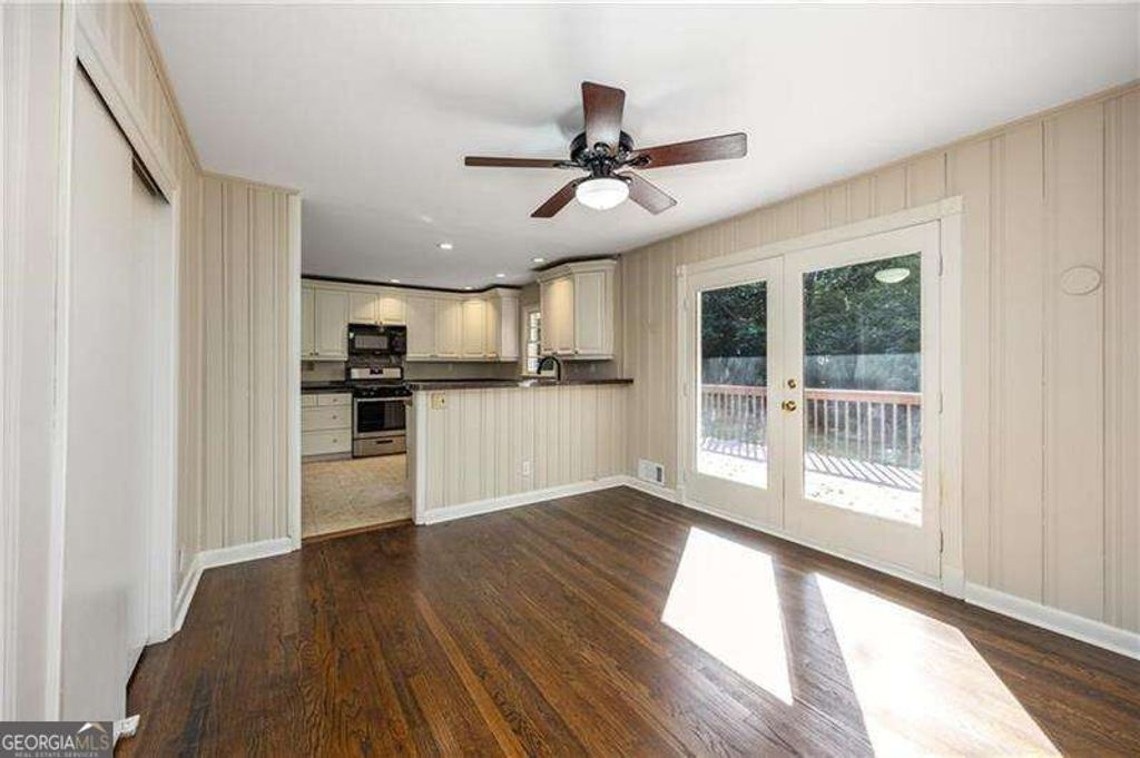 535 Valley Lane, Atlanta, GA 30328 — photo 4