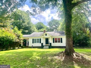 209 N Lee Street, Lagrange, GA 30240