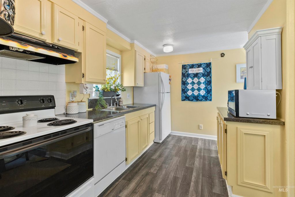 411 N Almon 205, Moscow, ID 83843 photo 6