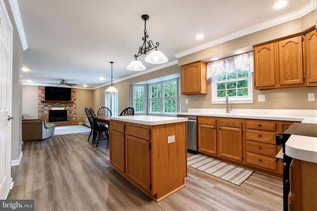 1154 AMBER WAY, Owings, MD 20736