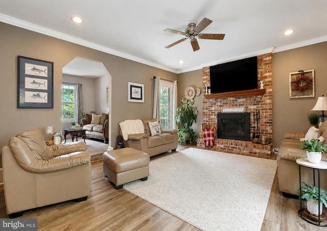 1154 AMBER WAY, Owings, MD 20736