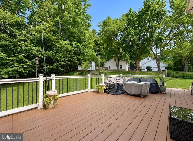 1154 AMBER WAY, Owings, MD 20736