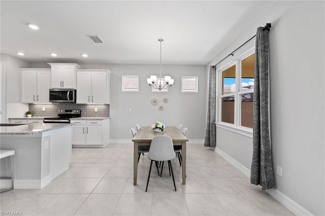 28016 Captiva Shell LOOP, Bonita Springs, FL 34135