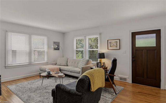 2400 Westover Drive, Winston-salem, NC 27103