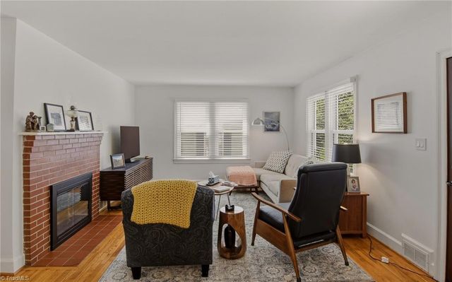 2400 Westover Drive, Winston-salem, NC 27103