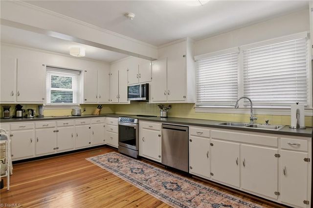 2400 Westover Drive, Winston-salem, NC 27103