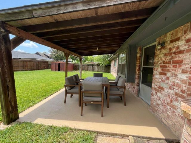 12814 Crow Valley Lane, Houston, TX 77099