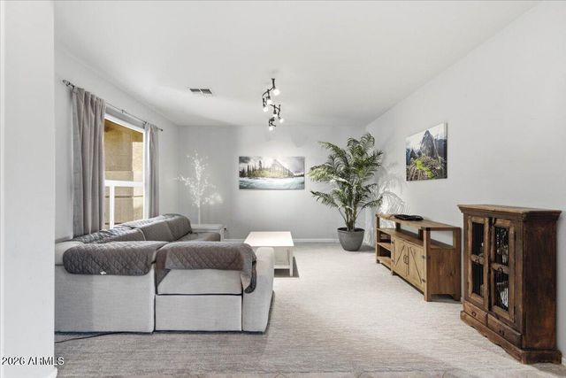 120 W SOUTHERN HILLS Road, Phoenix, AZ 85023
