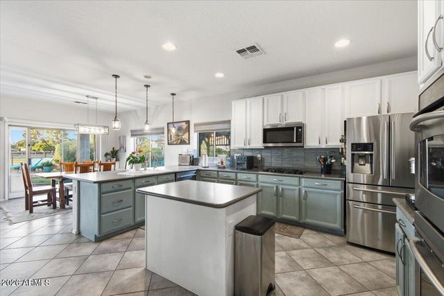 120 W SOUTHERN HILLS Road, Phoenix, AZ 85023