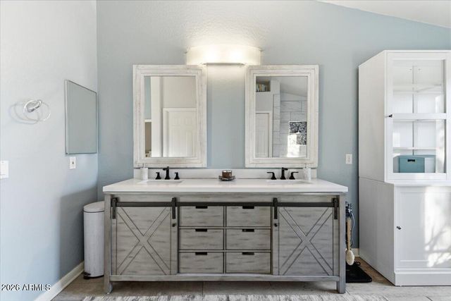 120 W SOUTHERN HILLS Road, Phoenix, AZ 85023