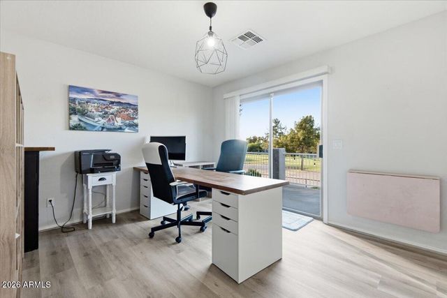 120 W SOUTHERN HILLS Road, Phoenix, AZ 85023