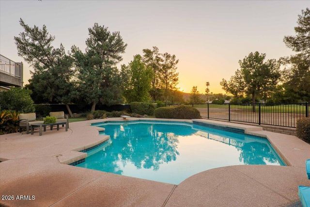 120 W SOUTHERN HILLS Road, Phoenix, AZ 85023