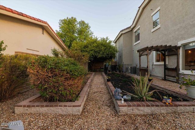 120 W SOUTHERN HILLS Road, Phoenix, AZ 85023