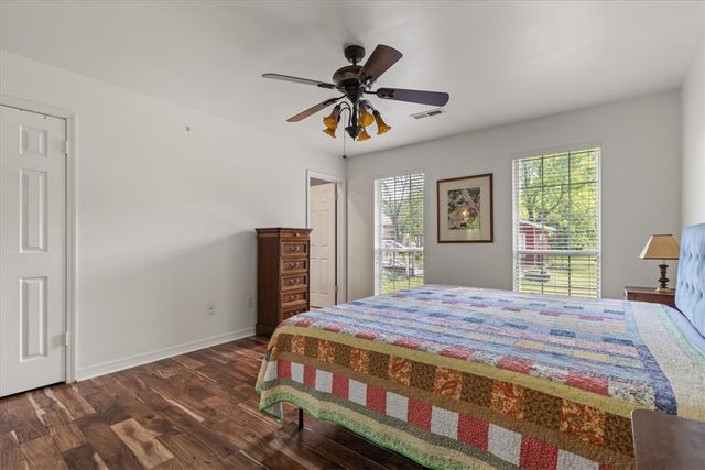 3884 N Gulley Road, Fayetteville, AR 72703