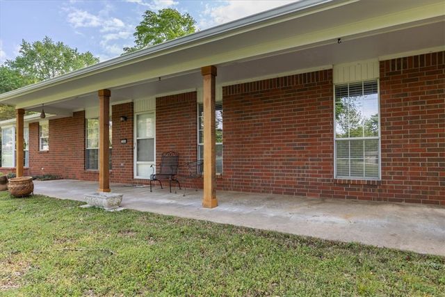 3884 N Gulley Road, Fayetteville, AR 72703