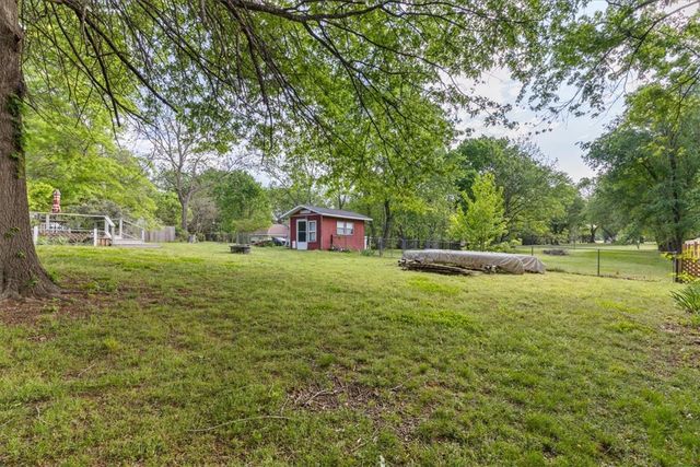 3884 N Gulley Road, Fayetteville, AR 72703