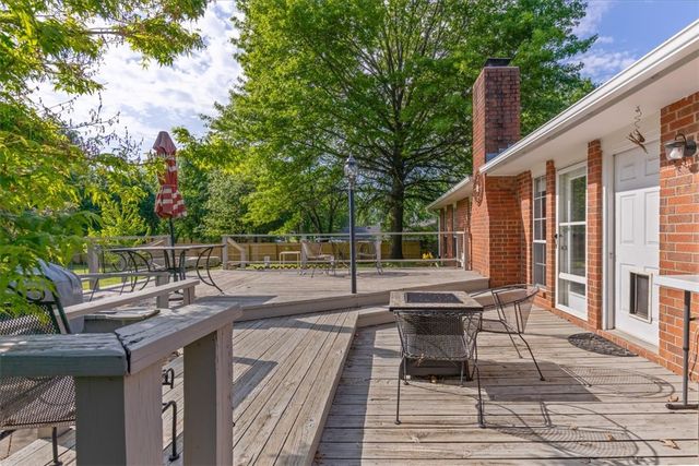 3884 N Gulley Road, Fayetteville, AR 72703