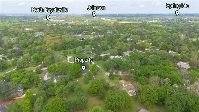 3884 N Gulley Road, Fayetteville, AR 72703