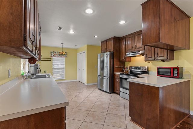 3884 N Gulley Road, Fayetteville, AR 72703