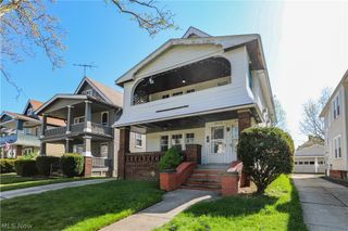 2075 Lewis Drive, Lakewood, OH 44107