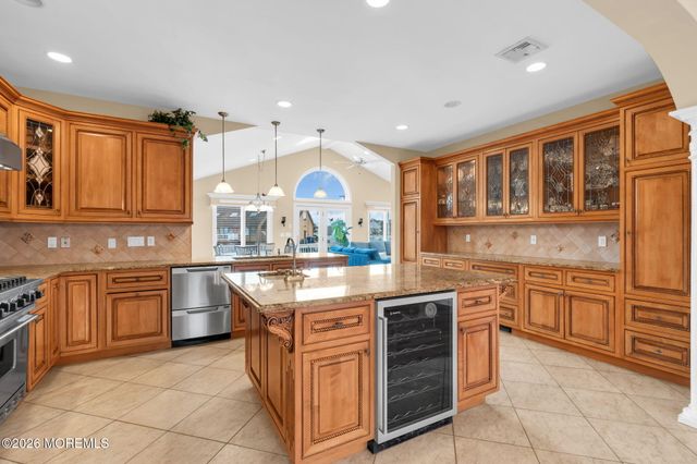 756 Tunney Point Drive, Toms River, NJ 08753