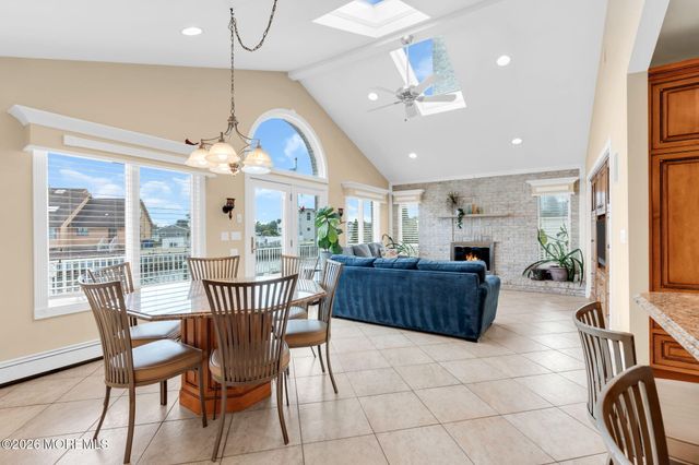 756 Tunney Point Drive, Toms River, NJ 08753