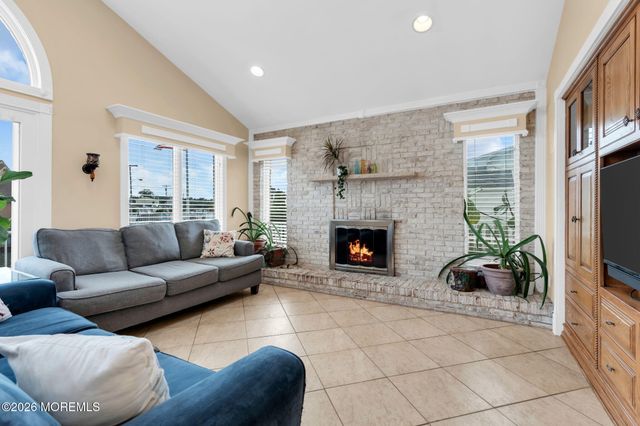 756 Tunney Point Drive, Toms River, NJ 08753