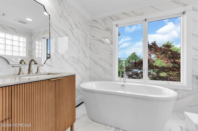 756 Tunney Point Drive, Toms River, NJ 08753