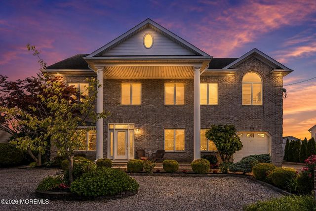 756 Tunney Point Drive, Toms River, NJ 08753