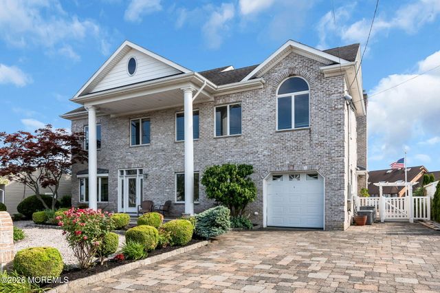 756 Tunney Point Drive, Toms River, NJ 08753
