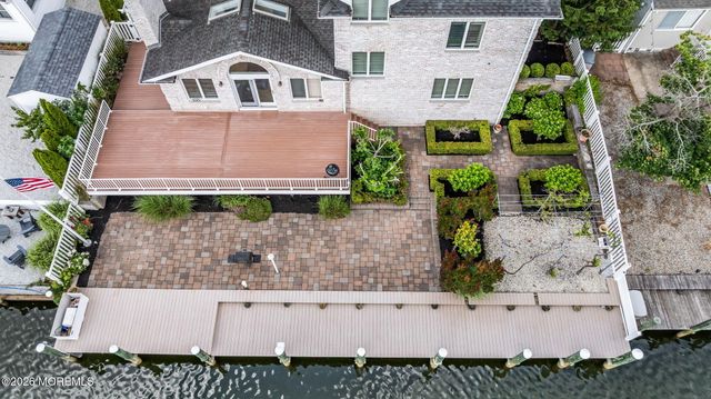 756 Tunney Point Drive, Toms River, NJ 08753