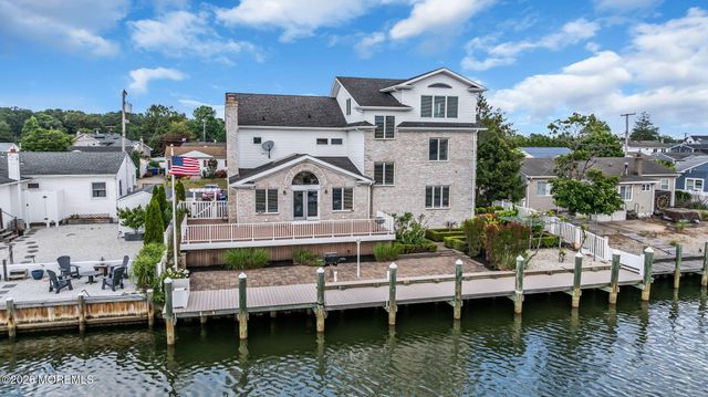 756 Tunney Point Drive, Toms River, NJ 08753