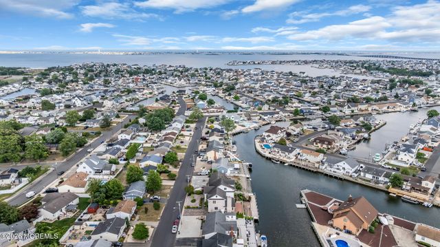 756 Tunney Point Drive, Toms River, NJ 08753