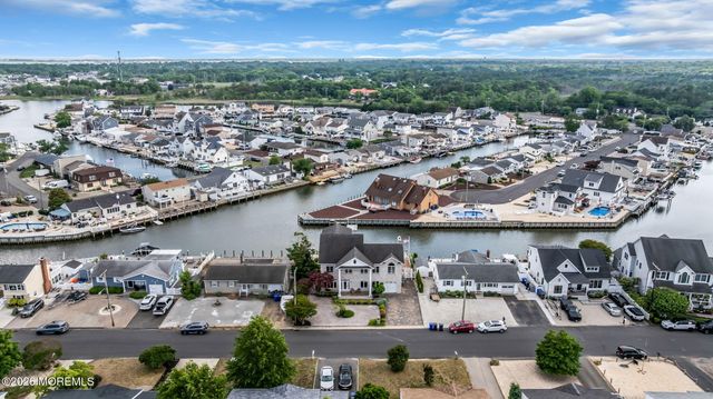 756 Tunney Point Drive, Toms River, NJ 08753